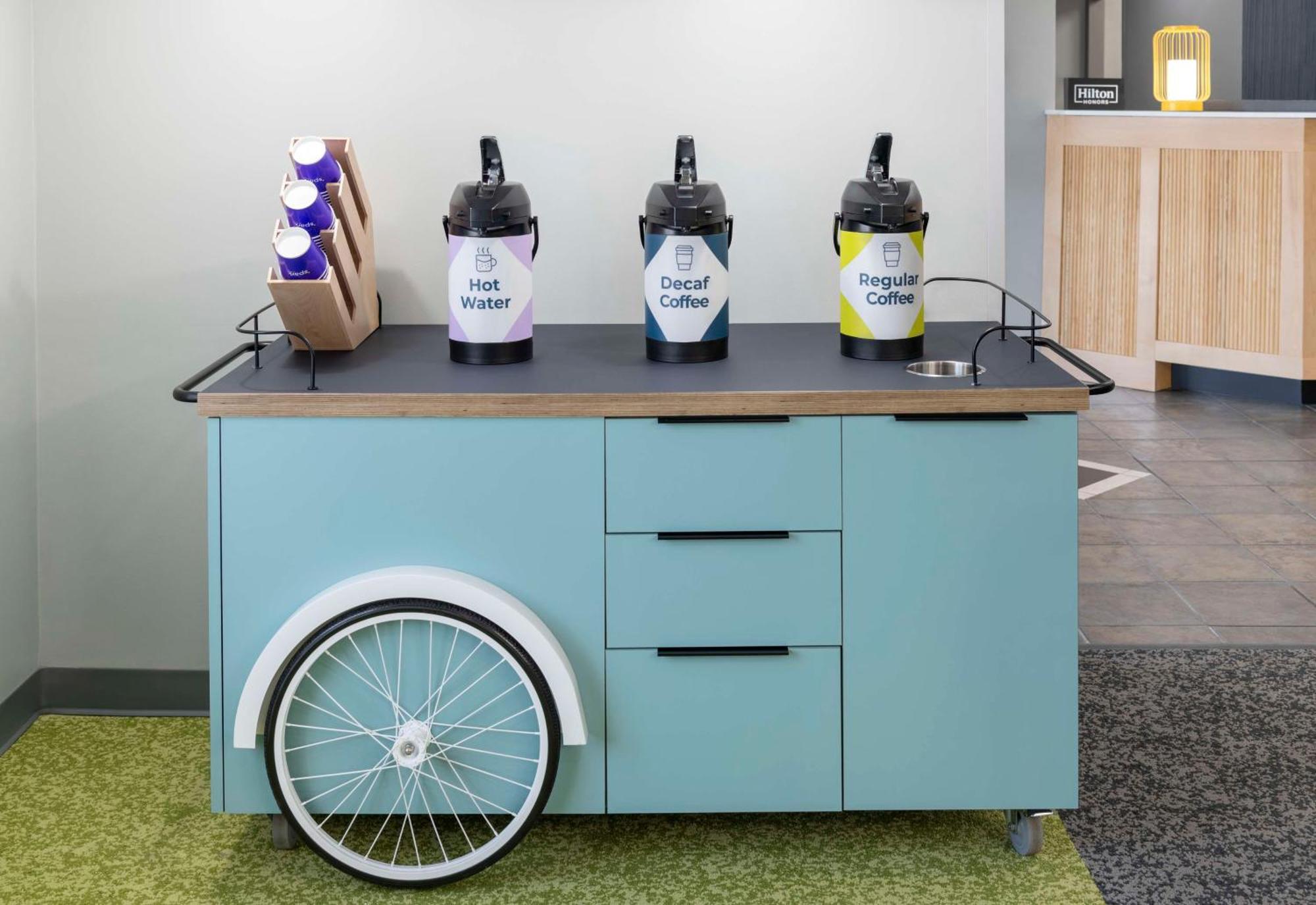 Spark By Hilton Lansing Luaran gambar