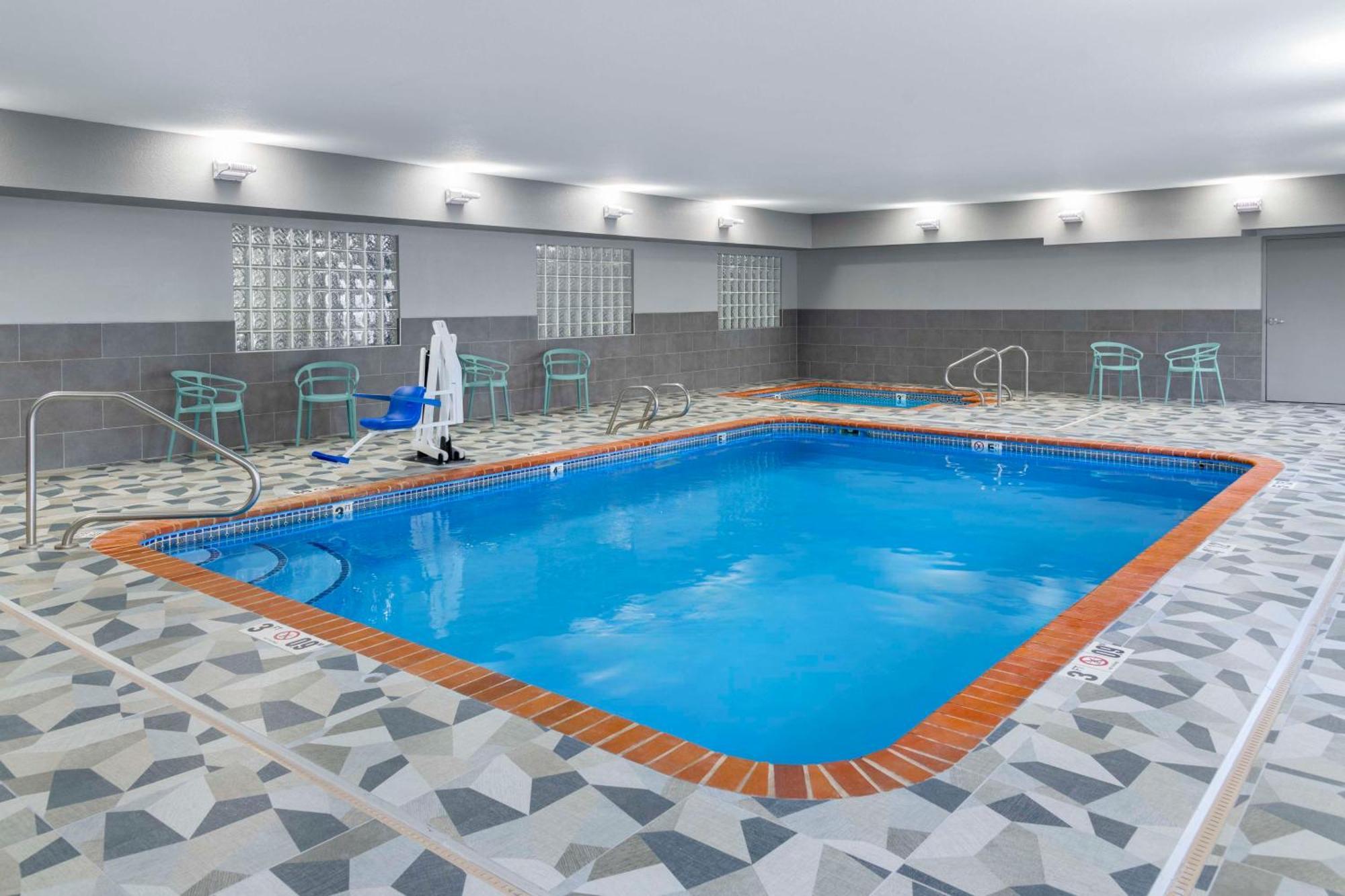 Spark By Hilton Lansing Luaran gambar